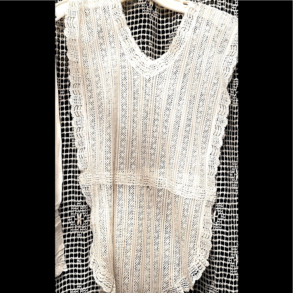 Women's Cream Crochet Lace Chemise - Brand